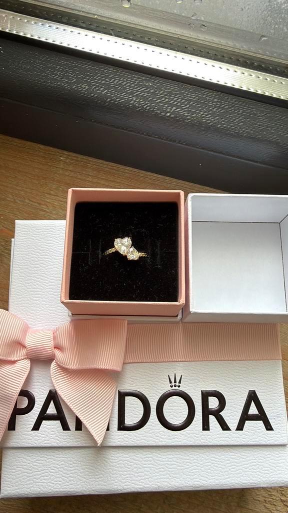 Pandora Double Heart Sparkling ring, Handtassen en Accessoires, Ringen, Zo goed als nieuw, Ophalen of Verzenden