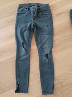 Vêtements pour femmes : jeans skinny noirs Only 28/32, Vêtements | Femmes, Jeans, Only, Enlèvement, Noir, W28 - W29 (confection 36)