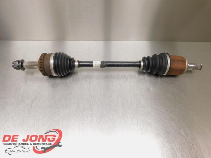 Aandrijfas links-voor van een Kia Pro Ceed, Auto-onderdelen, Remmen en Aandrijving, Kia, Gebruikt, 3 maanden garantie, Ophalen of Verzenden