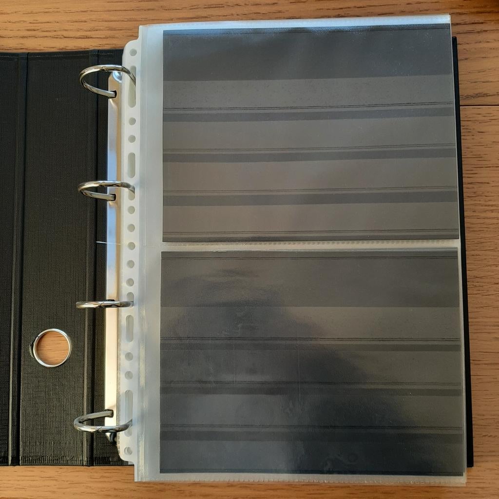 80 insteekkaarten in insteekhoezen + map Esselte : NIEUW, Ophalen of Verzenden, Overige typen