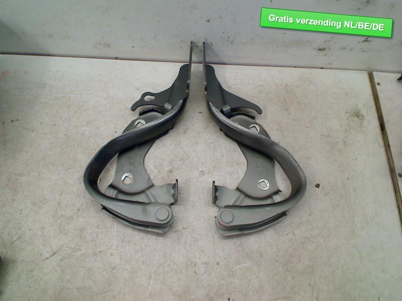 MOTORKAPSCHARNIER set Fiat 500 (312) (51783704|51783705), Gebruikt, Dhr. R. de Gouw, Fiat, De Bloemendaal 21 21
5221 EB  'S HERTOGENBOSCH, NL