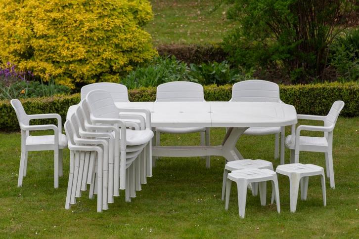 Complete set tuinmeubelen, Tuin en Terras, Tuinsets en Loungesets, Gebruikt, Tuinset, Kunststof, Meer dan 8 zitplaatsen, Eettafel