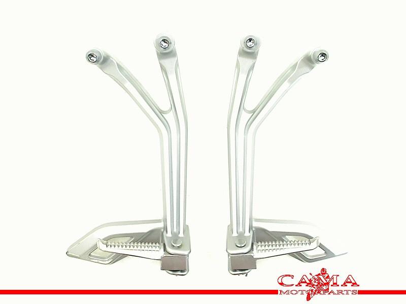 REPOSE-PIEDS SET YZF R125 2017-2020 (YZF-R125 YZFR125), Dhr. S. di Majo, Utilisé, Info@cama-motorparts.nl, P.J. Troelstraweg 8 8
3144 CX  MAASSLUIS, NL