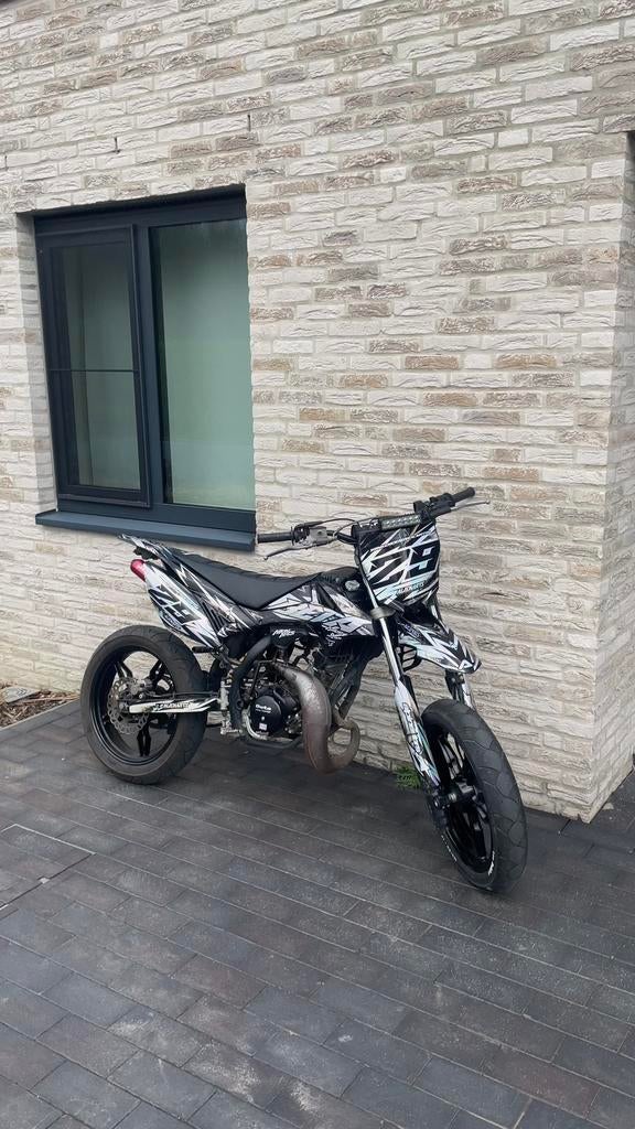 Yasuni uitlaat, Fietsen en Brommers, Ophalen, Zo goed als nieuw