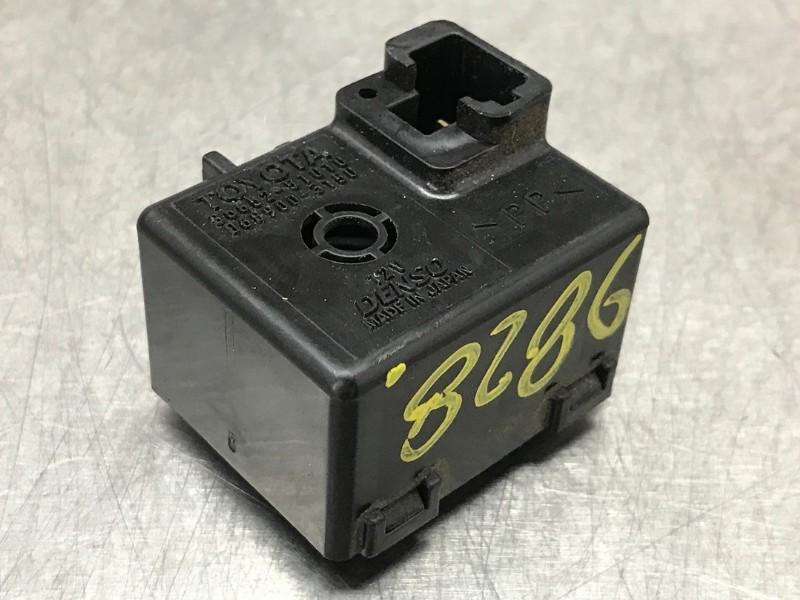 RELAIS Lexus SC (01-2001/07-2010) (|8665251010|), Gebruikt, Lexus