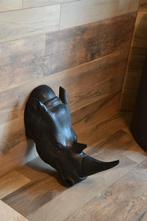 neushoorn beeld, Ophalen