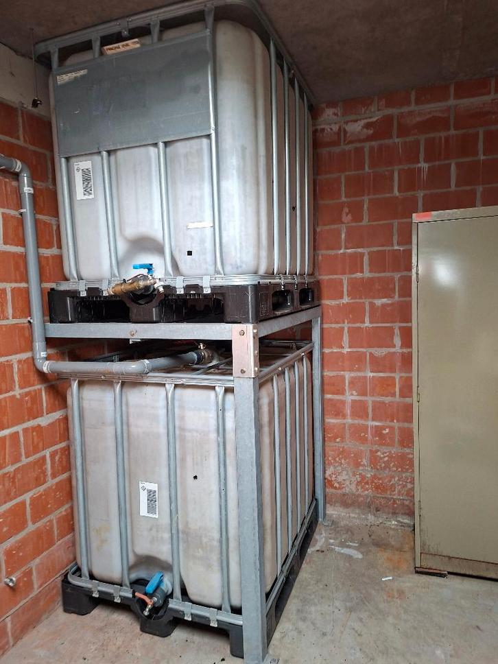 watertanks, Jardin & Terrasse, Barils de pluie, Utilisé, Synthétique, 150 litres ou plus, Avec robinet, Enlèvement