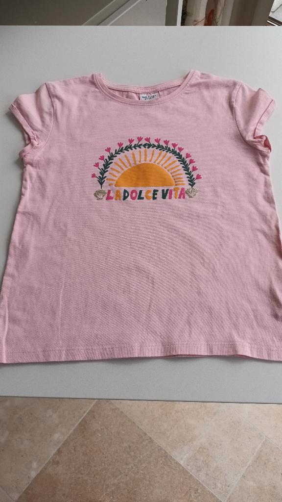 T-shirt - Maat 128, Kinderen en Baby's, Kinderkleding | Maat 128, Gebruikt, Meisje, Shirt of Longsleeve, Ophalen of Verzenden