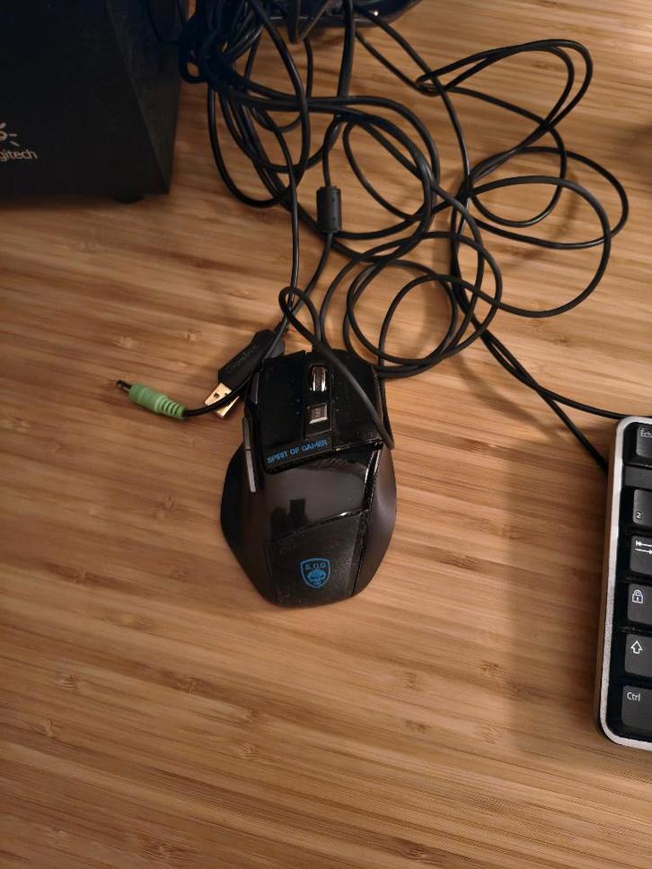 Souris gaming filaire Spirit of Gamer – Très bon état – USB, Informatique & Logiciels, Souris, Souris, Filaire, Souris de gaming