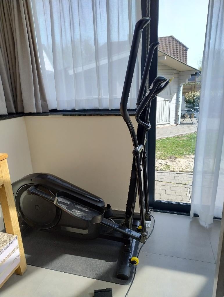 zelfaandrijvende crosstrainer, Sport en Fitness, Fitnessapparatuur, Ophalen, Zo goed als nieuw, Metaal, Crosstrainer