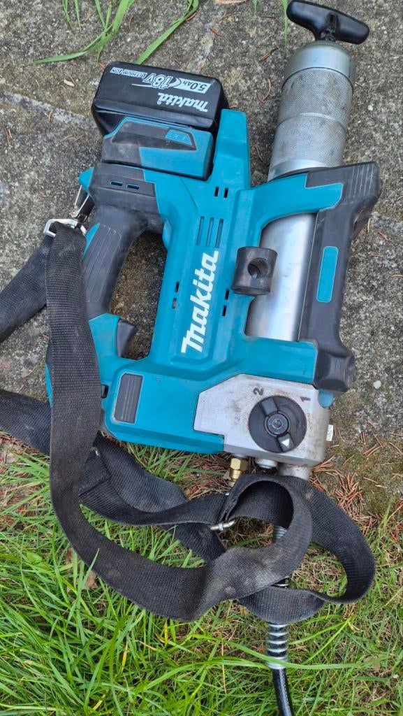 Pompe à graisse Makita dgp 180, Bricolage & Construction, Enlèvement, Utilisé, Autres types