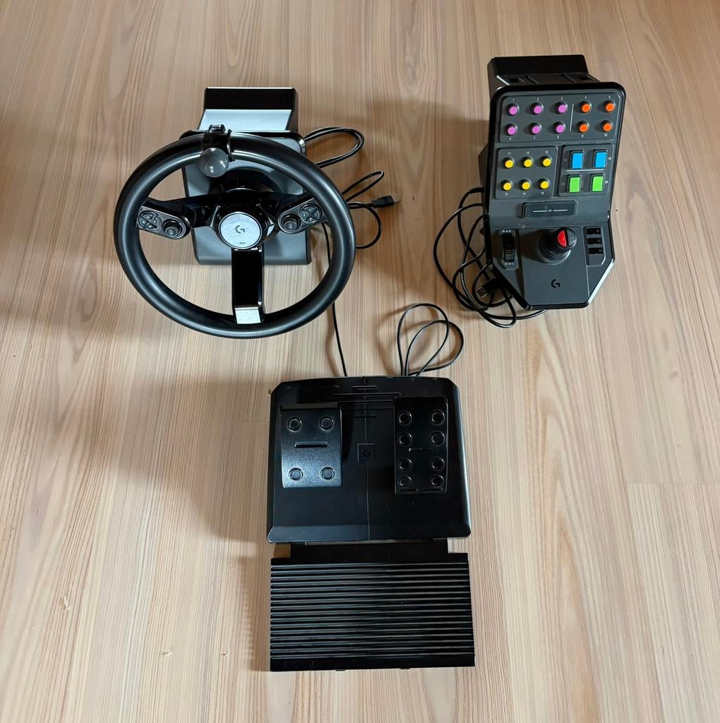 Logitech farming stuurwiel, Ophalen, Zo goed als nieuw