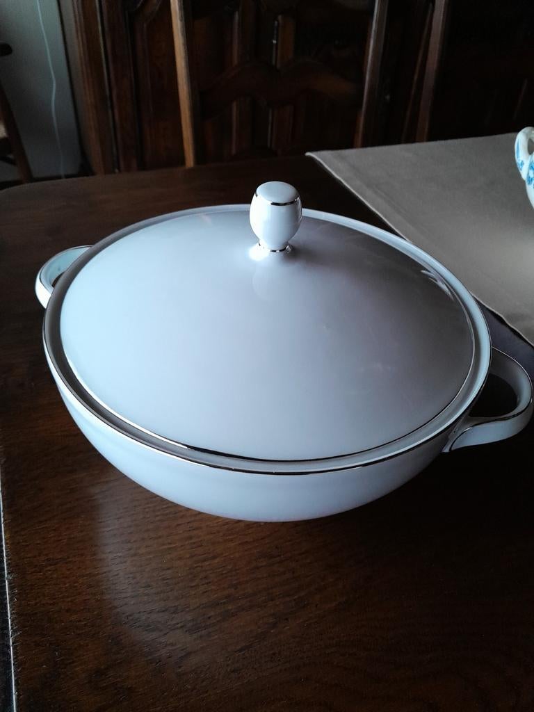 Soepterinne, 12 soepborden, Huis en Inrichting, Ophalen