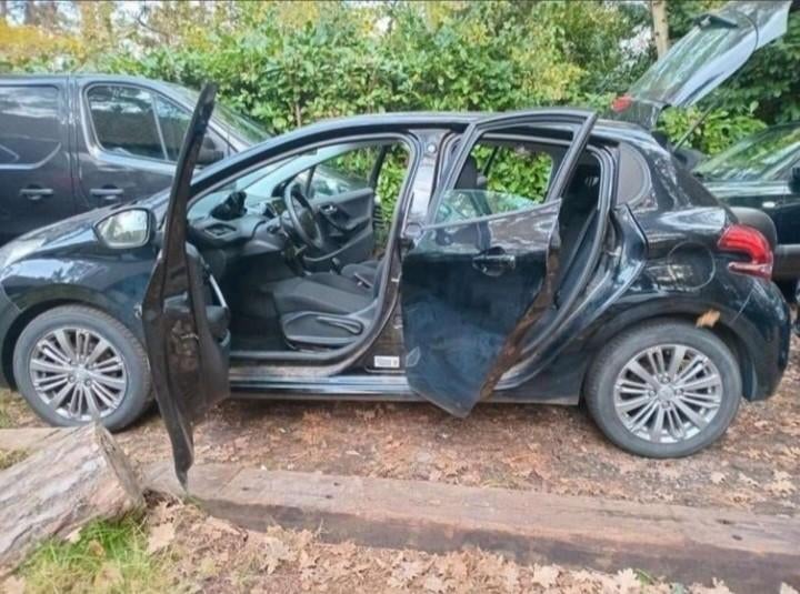 Peugeot 208 — 53 000 km - 0471898930, Achat, Euro 6, Noir, 5 portes