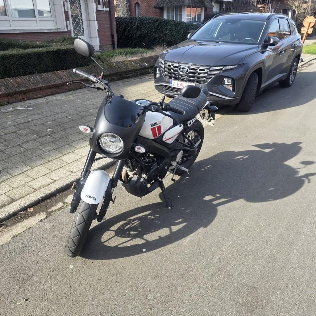 Yamaha XSR 125 - Racer, Occasion, Permis Moto A1 minimum, Particulier, Éclairage LED