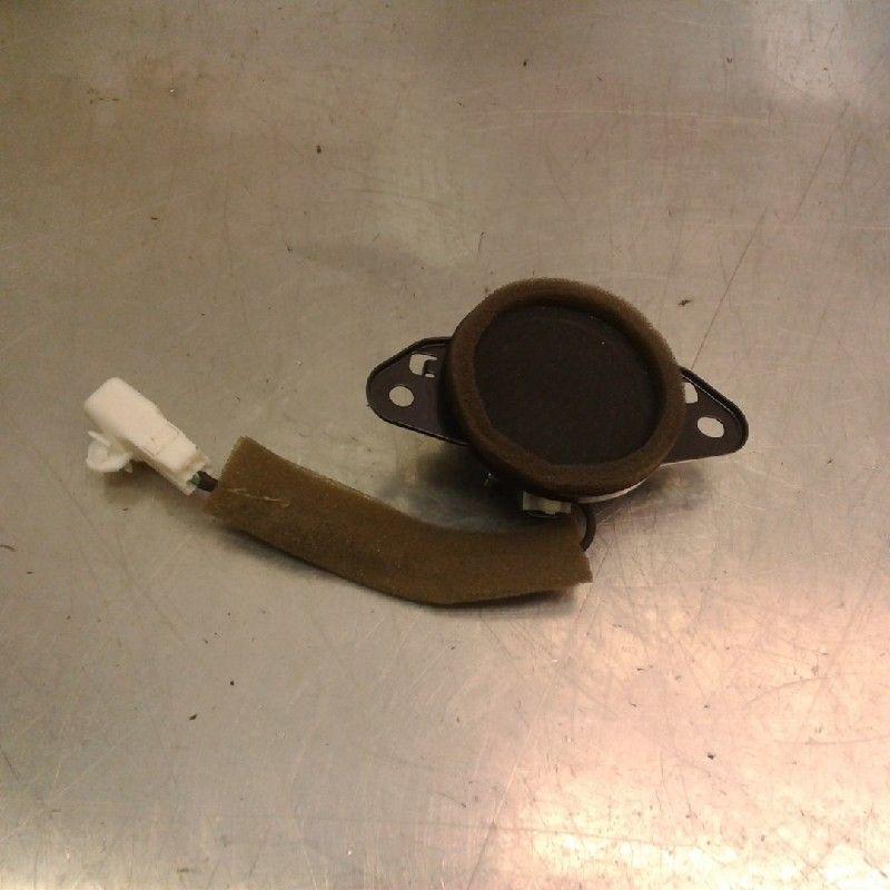 HAUT PARLEUR / ENCEINTE Toyota Prius Plus (ZVW4) (01-2011/-), Utilisé, Toyota