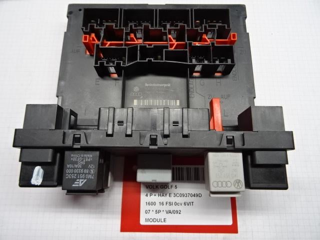 UNITE ELECTRONIQUE Volkswagen Golf V (1K1) (3C0937049D), Utilisé, Volkswagen