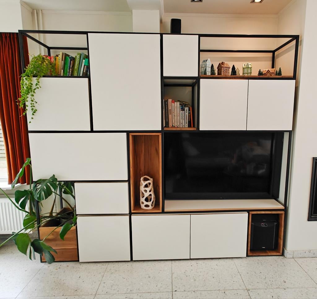 Prachtige maatkast in staal met kikarhout en witte multiplex, Huis en Inrichting, Kasten | Wandmeubels, Ophalen