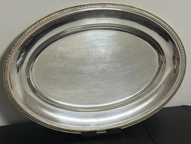 Groot zilveren Malmaison-plateau van Christofle - Frankrijk, Antiek en Kunst, Antiek | Zilver en Goud, Zilver, Ophalen of Verzenden