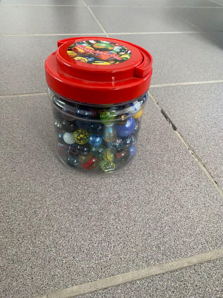 Marbres en pot, Enlèvement, Comme neuf