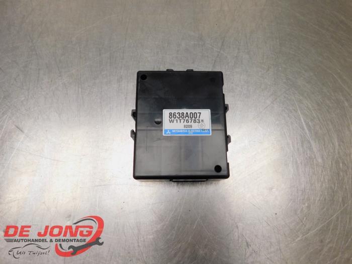 PDC Module van een Mitsubishi Pajero, Auto-onderdelen, Carrosserie, Mitsubishi, Gebruikt, 3 maanden garantie, Ophalen of Verzenden