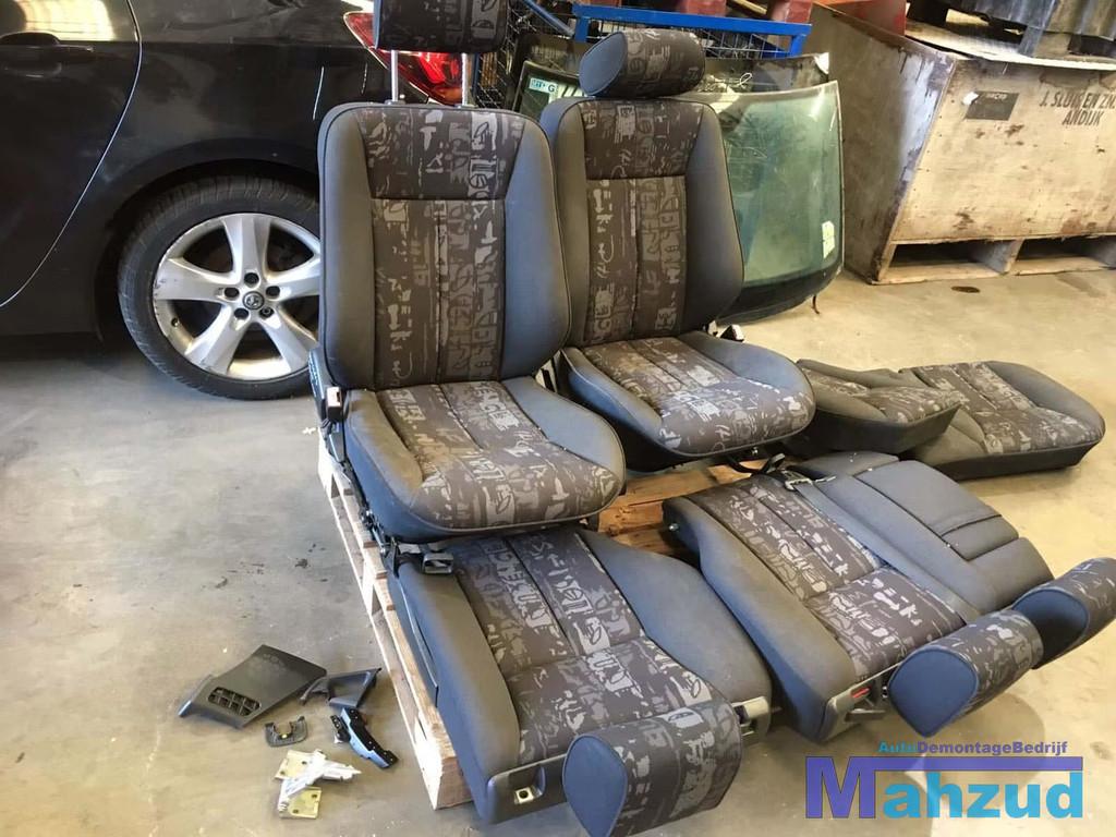 MERCEDES E KLASSE S210 T-MODEL COMPLEET INTERIEUR, Gebruikt, Mercedes-Benz AG, Mercedes-Benz, Mercedesstrasse 120
70372  Stuttgart, DE