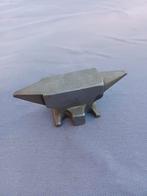 Enclume bijoutier, serrurier., Enlèvement