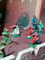 Zeer oud kasteel +figuurtjes robinhood