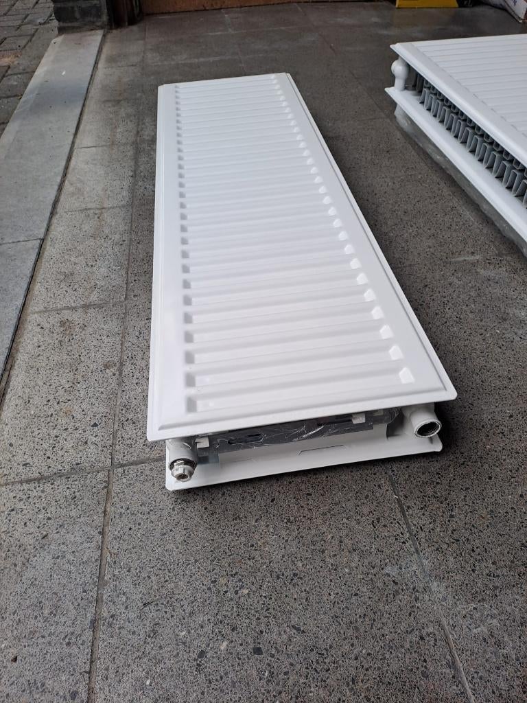 5 nieuwe radiatoren H400/H300 – Londerzeel, Ophalen, 30 tot 80 cm, Radiator, Nieuw