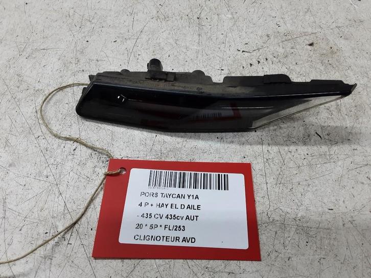 CLIGNOTANT AVANT DROIT Porsche Taycan (Y1A) (9J1953041D), Autos : Pièces & Accessoires, Éclairage, Porsche, Utilisé
