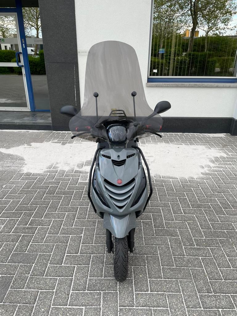Piaggio zip, Fietsen en Brommers, Ophalen, Zo goed als nieuw, Zip