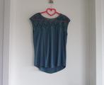Petrolgrijs soepel shirt top met bloem kant Maat 36-38, Enlèvement ou Envoi, Taille 36 (S)