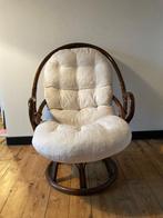Fauteuil vintage en rotin avec coussin, Enlèvement