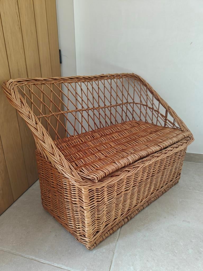 Prachtig rotan opbergbankje, Ophalen