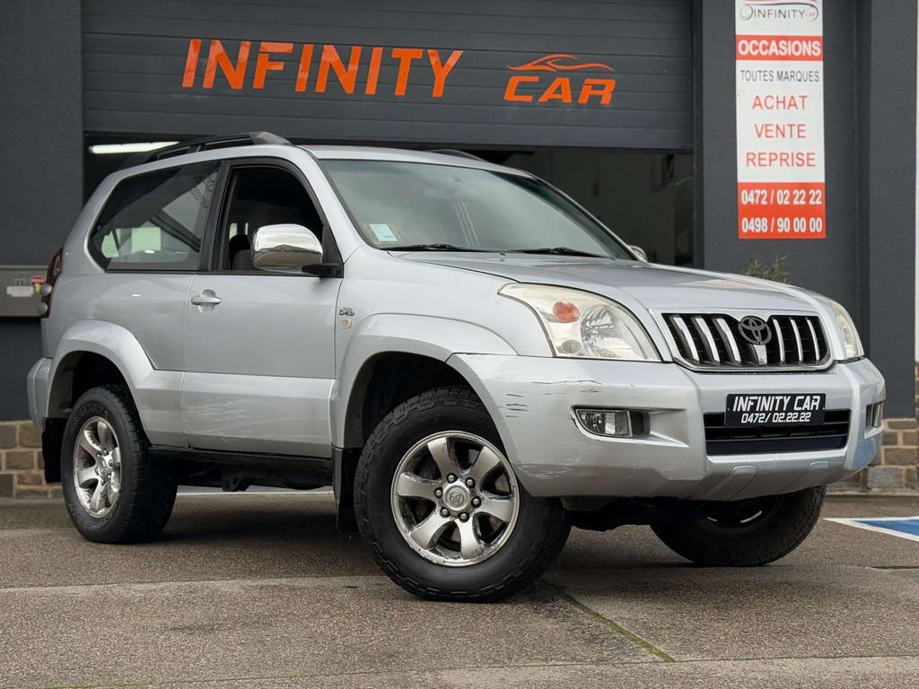 Toyota Land Cruiser 3.0 Turbo D-4D S, Autos, 127 kW, Argent ou Gris, Achat, Entreprise