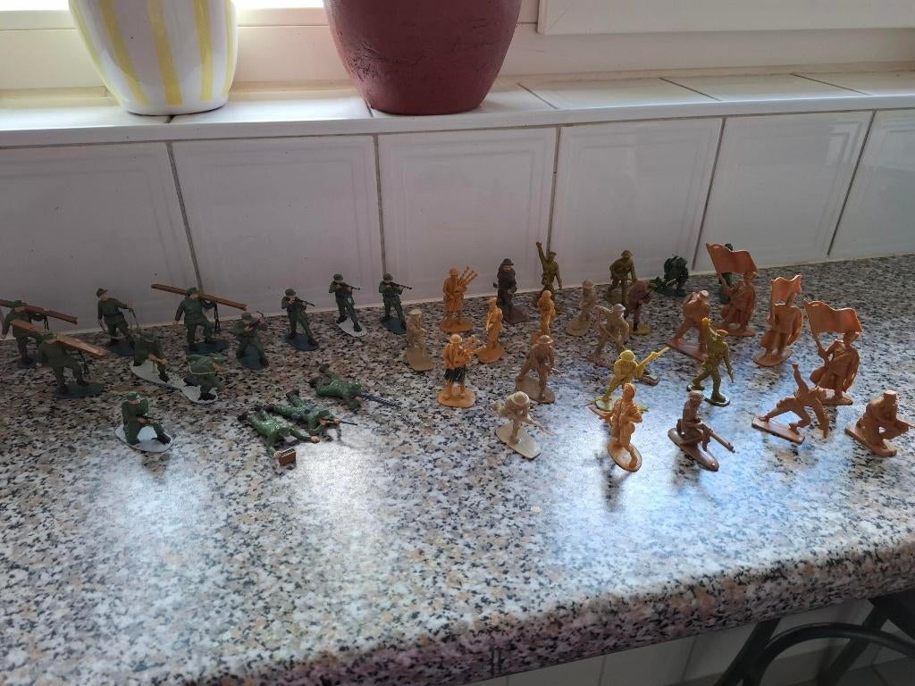 38 moderne soldaatjes diverse merken 54mm, Collections, Jouets miniatures, Enlèvement ou Envoi, Utilisé