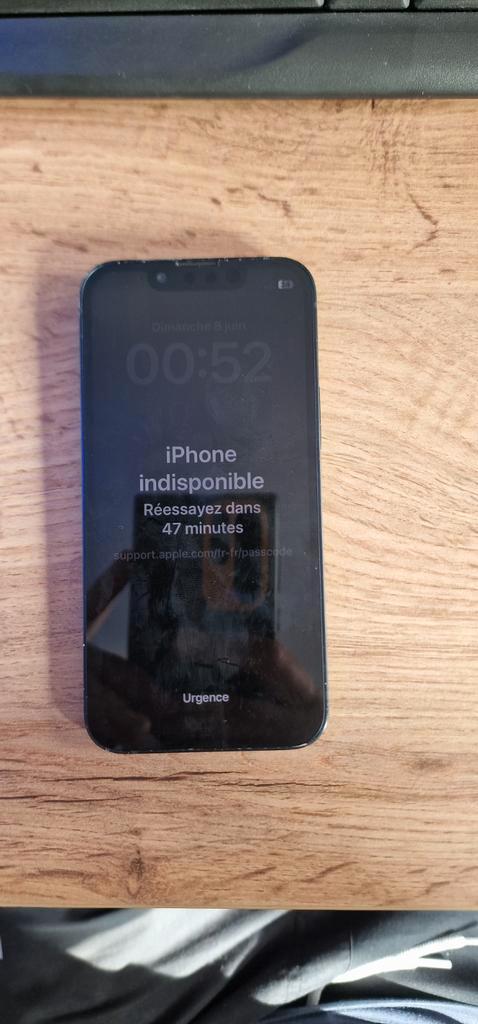 Iphone 11 vendu pour pieces, Télécoms, Téléphonie mobile | Samsung, Noir, Enlèvement