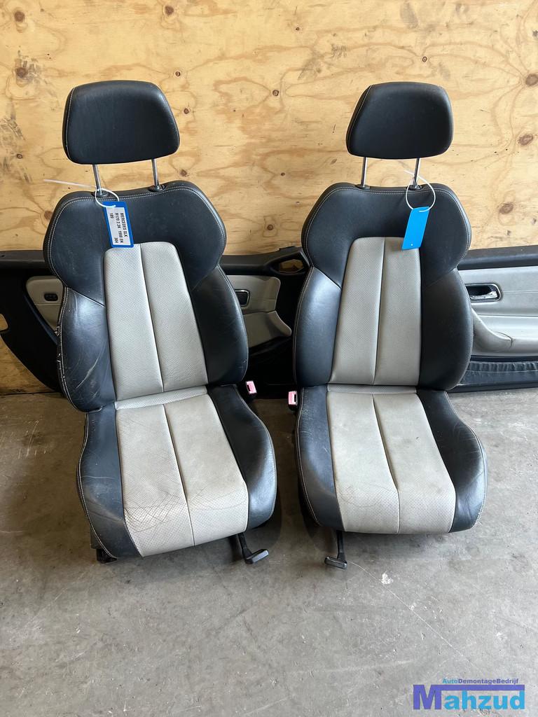 MERCEDES SLK R170 Zwart beige leer interieur 1996-2004, Mercedes-Benz AG, Mercedes-Benz, Utilisé, Mercedesstrasse 120
70372  Stuttgart, DE