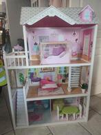 Houten poppenhuis, Ophalen, Poppenhuis