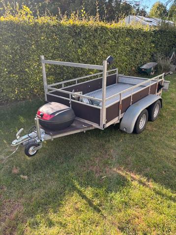 Dubbelas aanhanger beschikbaar voor biedingen