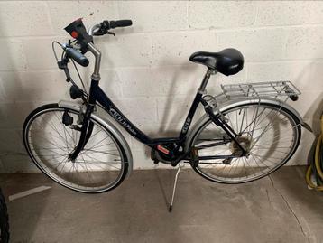 Damesfiets beschikbaar voor biedingen