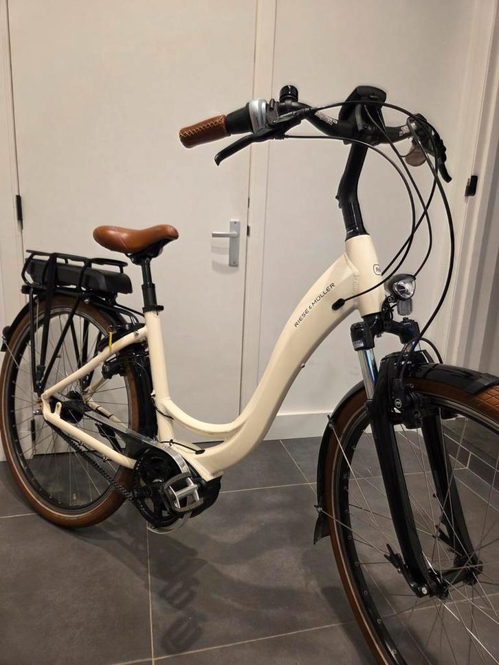 Riese & Muller ebike in bijna nieuwstaat 2000km, Fietsen en Brommers, Elektrische fietsen, Ophalen