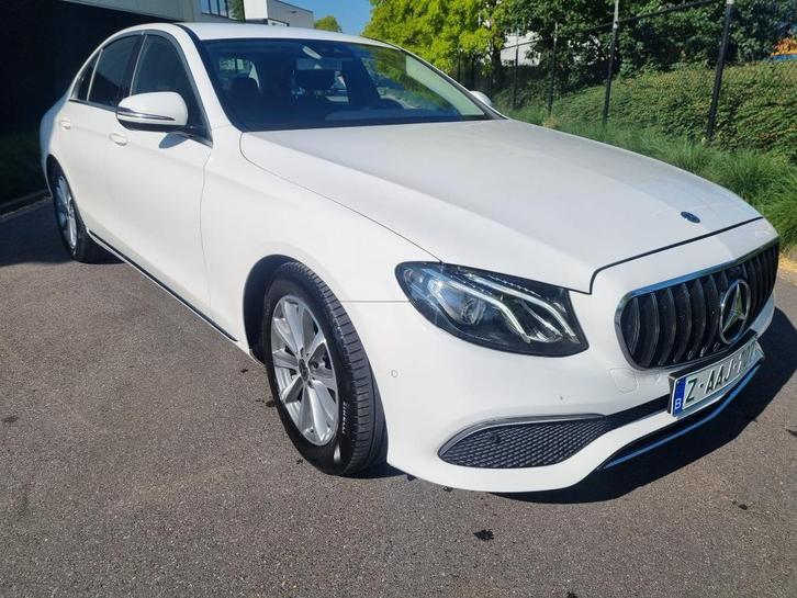 Mercedes E200CDI topstaat, automaat, Auto's, Mercedes-Benz, Bedrijf, E-Klasse, Achteruitrijcamera, Airbags, Airconditioning, Alarm