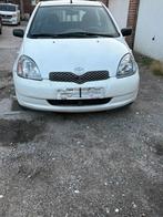 Toyota yaris essence, Auto's, Toyota, Zwart, Wit, Particulier, 3 cilinders
