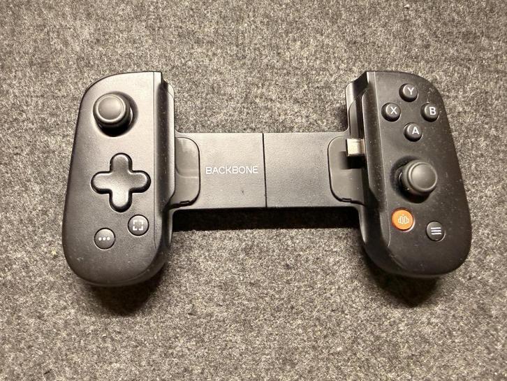 Backbone One 2nd Gen (USB-C), Computers en Software, Joysticks, Zo goed als nieuw, Ophalen of Verzenden