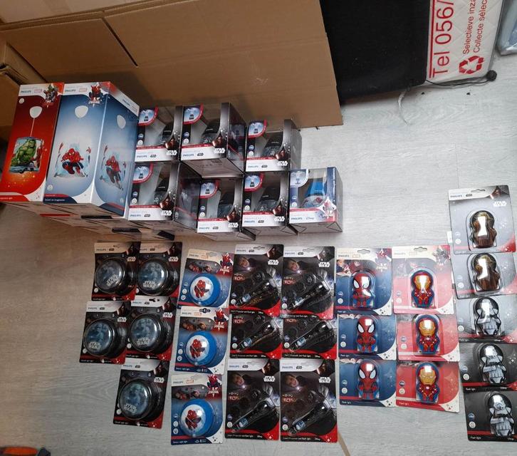 YYY Nieuw Verschillende lampen  star wars,spiderman …., Verzamelen, Star Wars, Nieuw, Overige typen, Ophalen of Verzenden