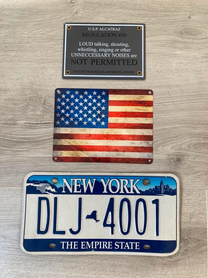 US emaille plates (3x), Antiek en Kunst, Curiosa en Brocante, Verzenden