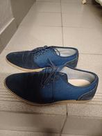 Très belle chaussures, Ophalen of Verzenden, Zo goed als nieuw, Blauw