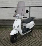 Riva vespa-scooter zonder rijbewijs, Fietsen en Brommers, Ophalen of Verzenden