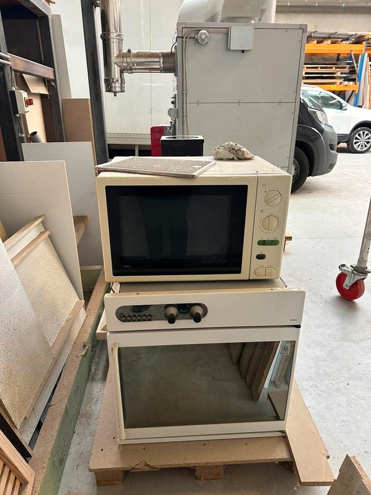 Oven - vuur -dampkap werkende staat, Elektronische apparatuur, Ovens, Zo goed als nieuw, Oven, Ophalen